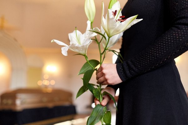 lady-holding-flowers